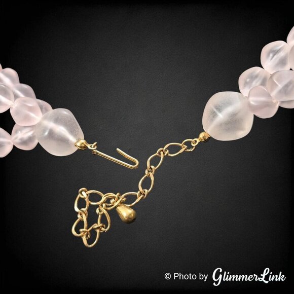 Vintage 90s AVON Sheer Style Frosted Pink Plastic Lucite Triple Strand Necklace - Picture 8 of 9